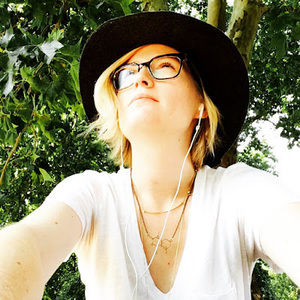 Meet your Posher, Ivett  henrietta